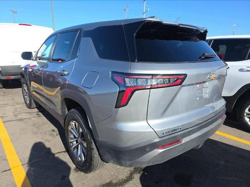 Sterling Gray Metallic 2025 Chevrolet Equinox 1LT
