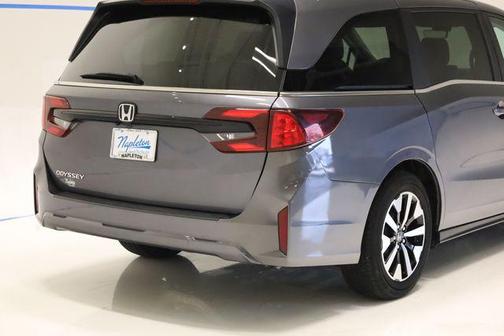 Modern Steel Metallic 2025 Honda Odyssey EX-L