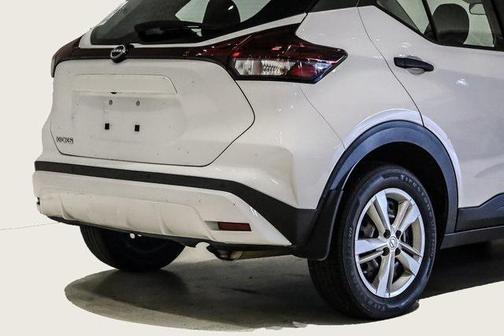 2023 Nissan Kicks S