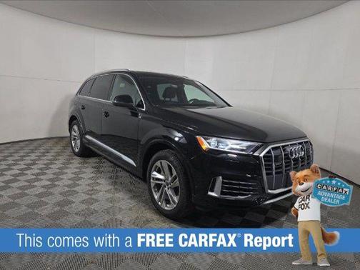 Black Metallic 2022 Audi Q7 55 Premium Plus