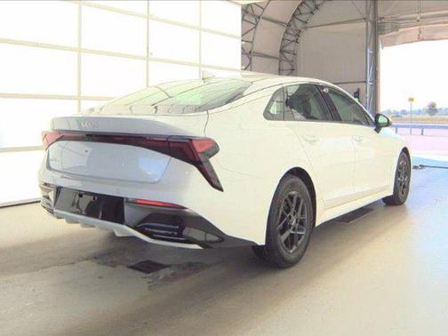 Snow White Pearl 2025 Kia K5 LXS