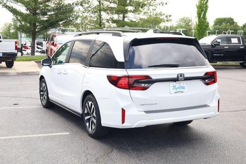 Platinum White 2026 Honda Odyssey EX-L