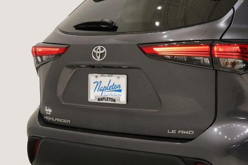 2021 Toyota Highlander LE