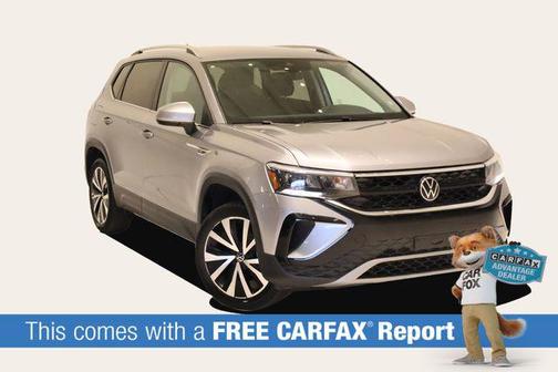 Pyrite Silver Metallic 2024 Volkswagen Taos 1.5T SE