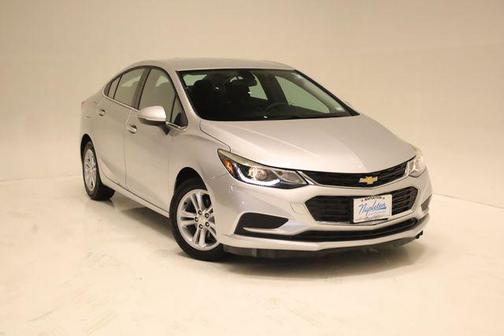 Silver Ice Metallic 2018 Chevrolet Cruze LT