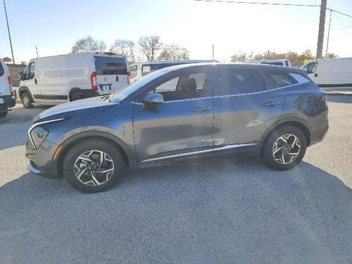 2024 Kia Sportage LX