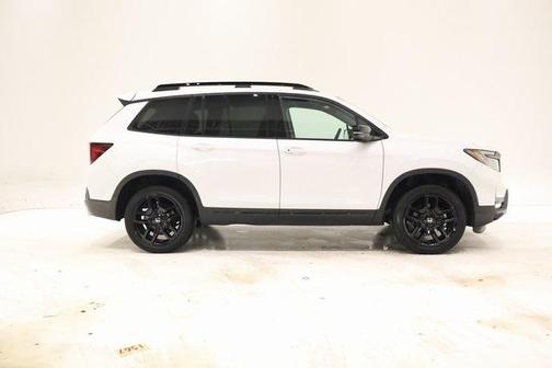 2024 Honda Passport AWD Black
