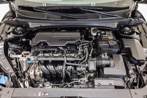 Aurora Black Pearl 2025 Kia K4 LXS