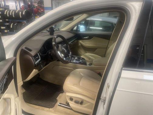 2017 Audi Q7 3.0T Premium