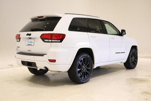 2022 Jeep Grand Cherokee Laredo