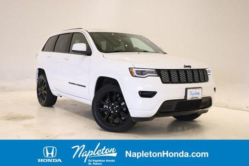 2022 Jeep Grand Cherokee Laredo