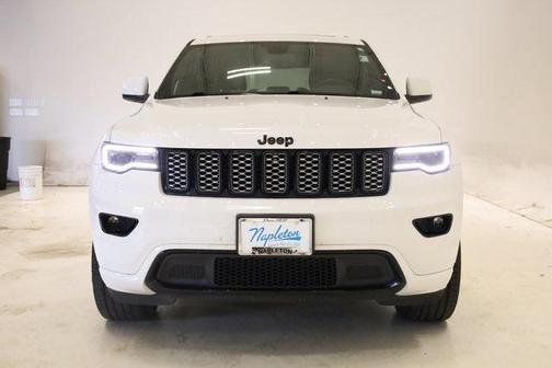 2022 Jeep Grand Cherokee Laredo