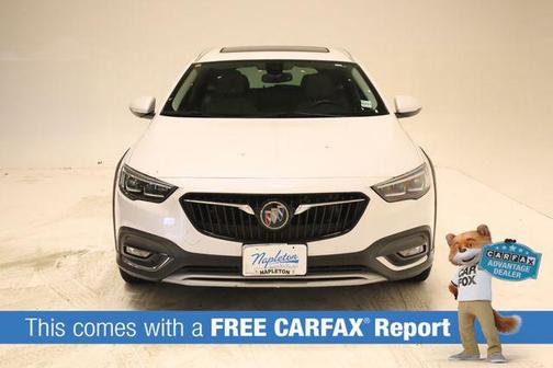 White Frost Tricoat 2018 Buick Regal TourX Essence