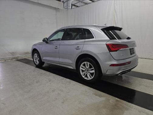 2023 Audi Q5 45 S line Premium