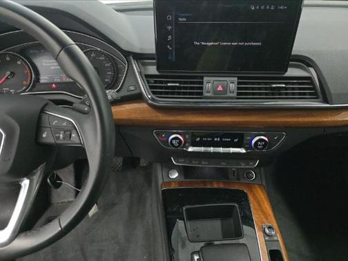 2023 Audi Q5 45 S line Premium