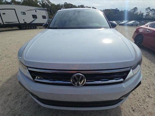 2020 Volkswagen Tiguan 2.0T SE R-Line Black