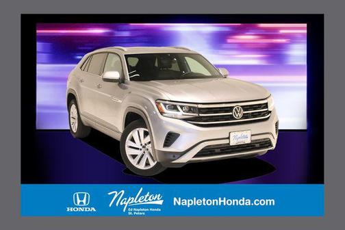 Silver Metallic 2022 Volkswagen Atlas Cross Sport 3.6L V6 SE w/Technology