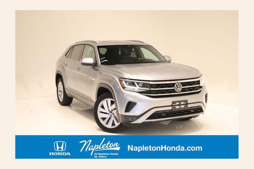 Silver Metallic 2022 Volkswagen Atlas Cross Sport 3.6L V6 SE w/Technology