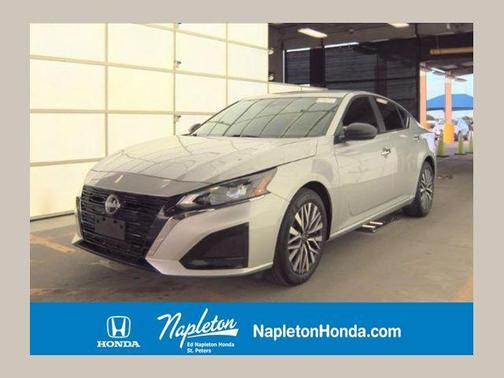 Brilliant Silver Metallic 2024 Nissan Altima 2.5 SV