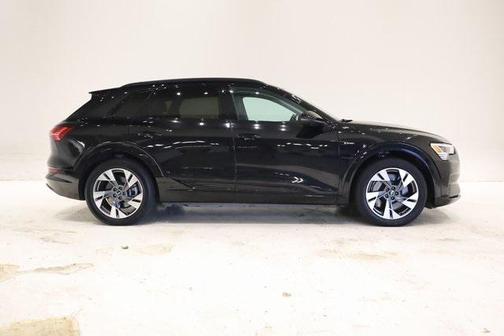 2021 Audi e-tron Premium