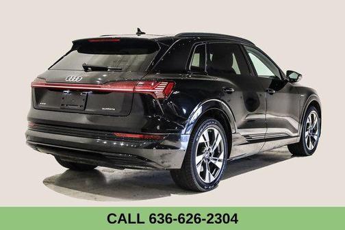 2021 Audi e-tron Premium