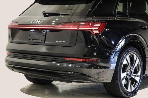 2021 Audi e-tron Premium