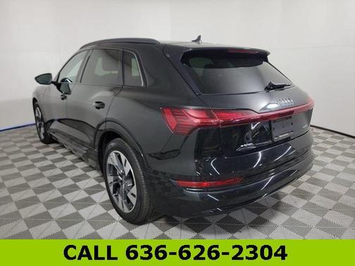 2021 Audi e-tron Premium