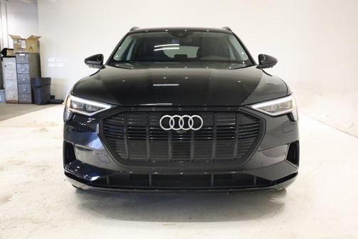 2021 Audi e-tron Premium