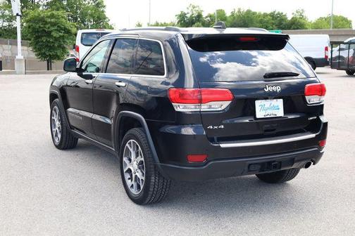 Diamond Black Crystal Pearlcoat 2019 Jeep Grand Cherokee Limited