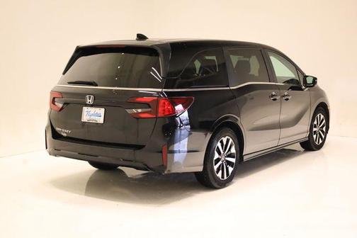 Crystal Black Pearl 2025 Honda Odyssey EX-L