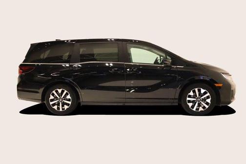 Crystal Black Pearl 2025 Honda Odyssey EX-L