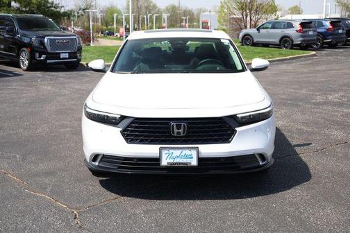 Platinum White Pearl 2026 Honda Accord Hybrid Touring