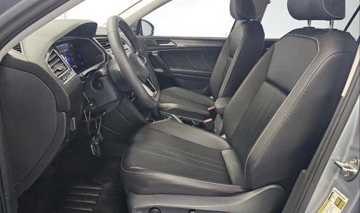 Silver Metallic 2024 Volkswagen Tiguan 2.0T SE