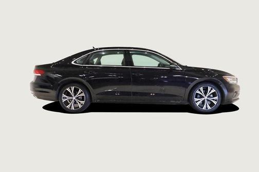 2022 Volkswagen Passat 2.0T SE