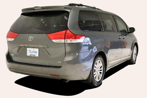 2013 Toyota Sienna XLE
