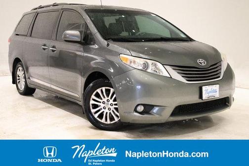 2013 Toyota Sienna XLE