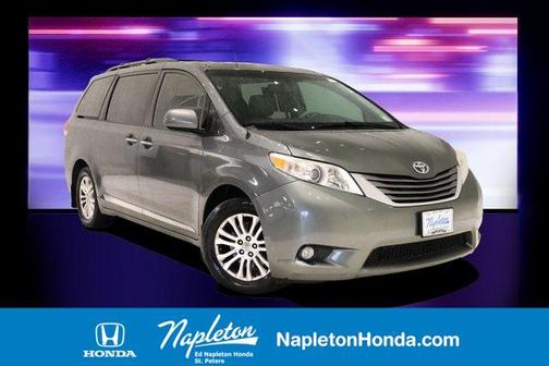 2013 Toyota Sienna XLE