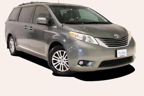 2013 Toyota Sienna XLE