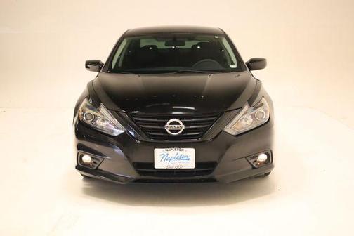 Super Black Clearcoat 2018 Nissan Altima 2.5 SR