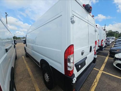 Bright White Clearcoat 2026 RAM ProMaster 2500 Tradesman