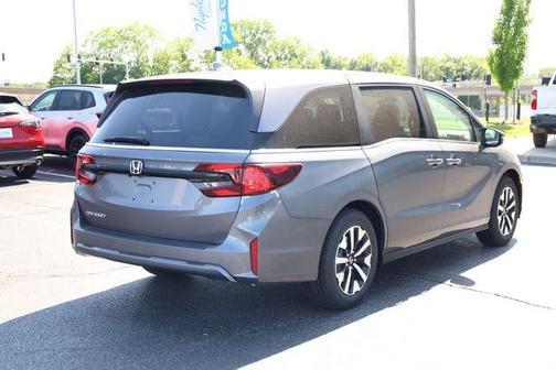 Modern Steel Metallic 2026 Honda Odyssey EX-L