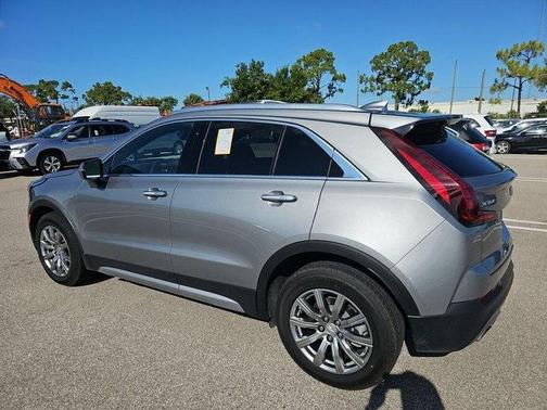 2023 Cadillac XT4 Premium Luxury