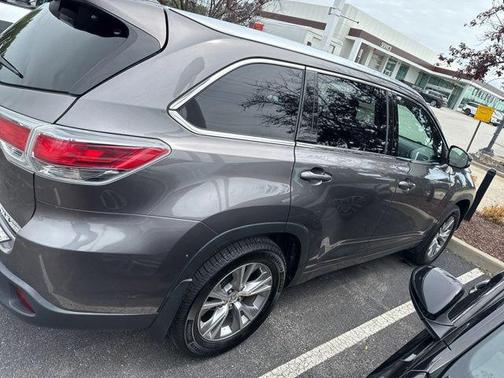 Predawn Gray Mica 2014 Toyota Highlander XLE