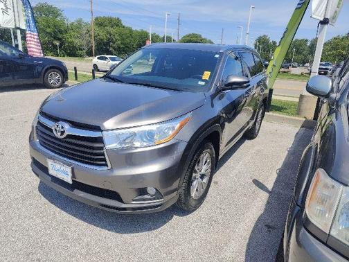 Predawn Gray Mica 2014 Toyota Highlander XLE