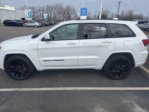 2020 Jeep Grand Cherokee Altitude