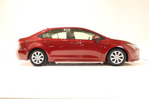 Pearl 2025 Toyota Corolla Hybrid LE