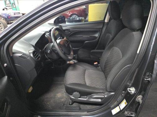 2024 Mitsubishi Mirage LE