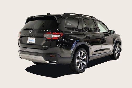 2023 Honda Pilot AWD Elite