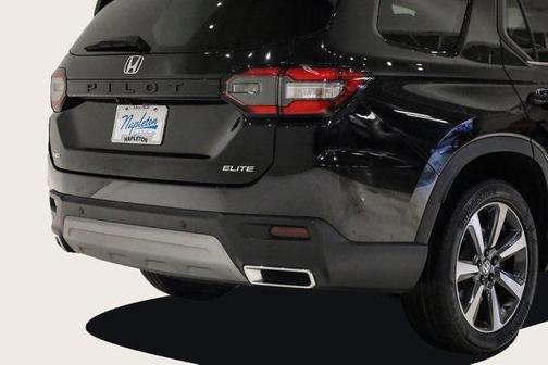 2023 Honda Pilot AWD Elite