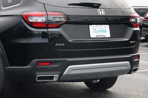 2025 Honda Pilot Touring 8-Passenger
